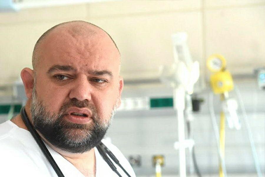 Главврач больницы в Коммунарке Денис Проценко
