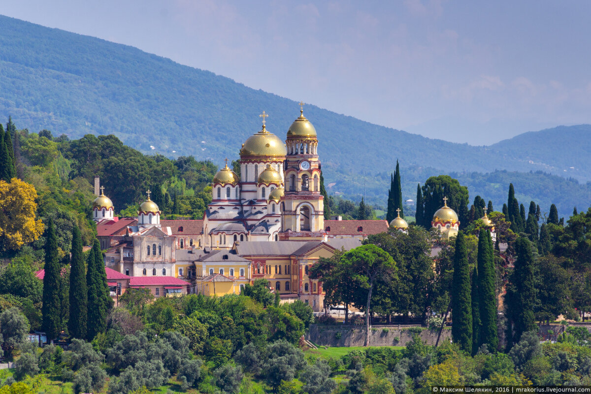 Ехать ли в абхазию в 2024 году. Новоафонский монастырь аб. Абхазия новый Афон монастырь. Новоафонский монастырь новый Афон.