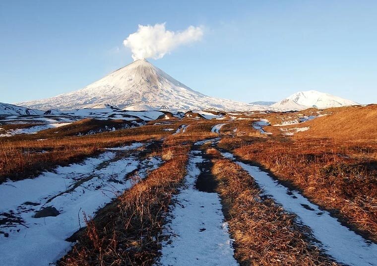 Ключевская сопка на Камчатке, самый высокий вулкан всей Евразии
