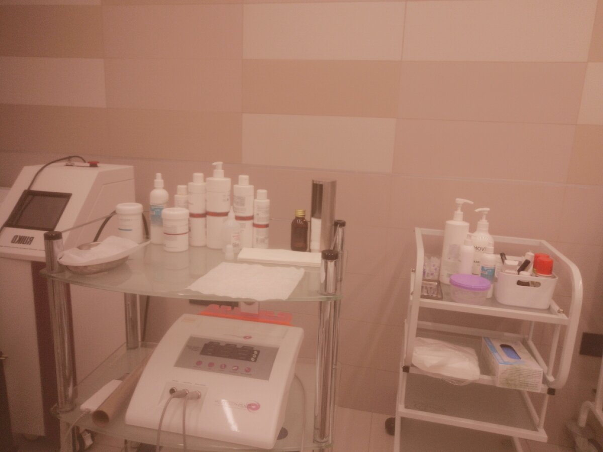 В кабинете косметолога 