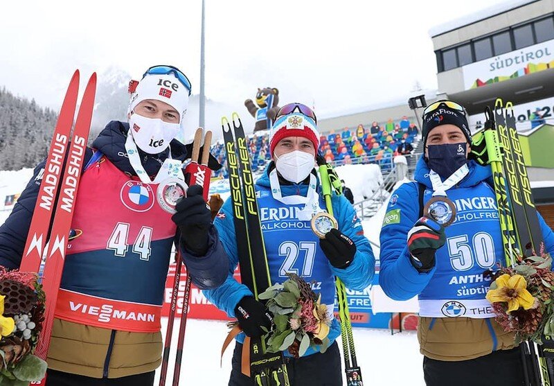 Слева направо: Легрейд, Логинов и Фийон Майе