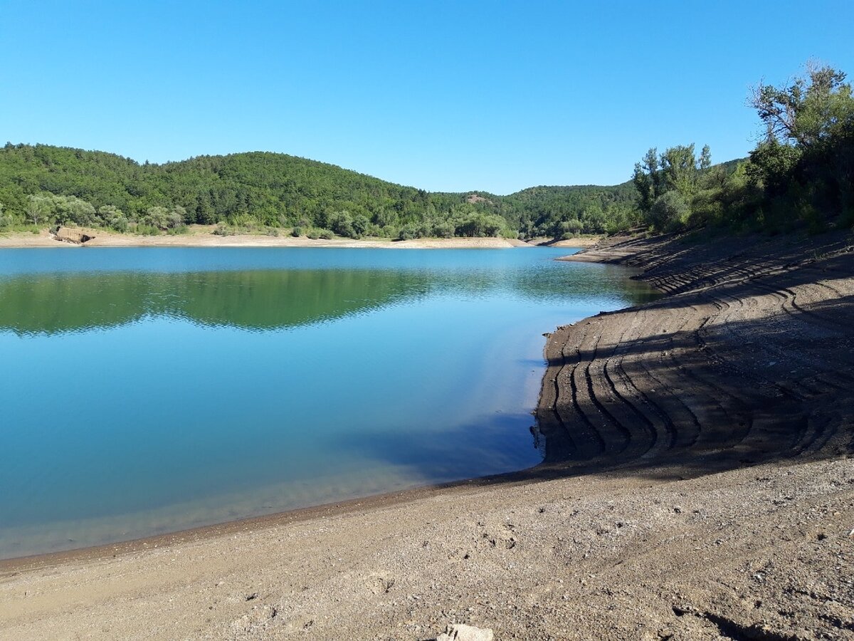 Загорское водохранилище Крым