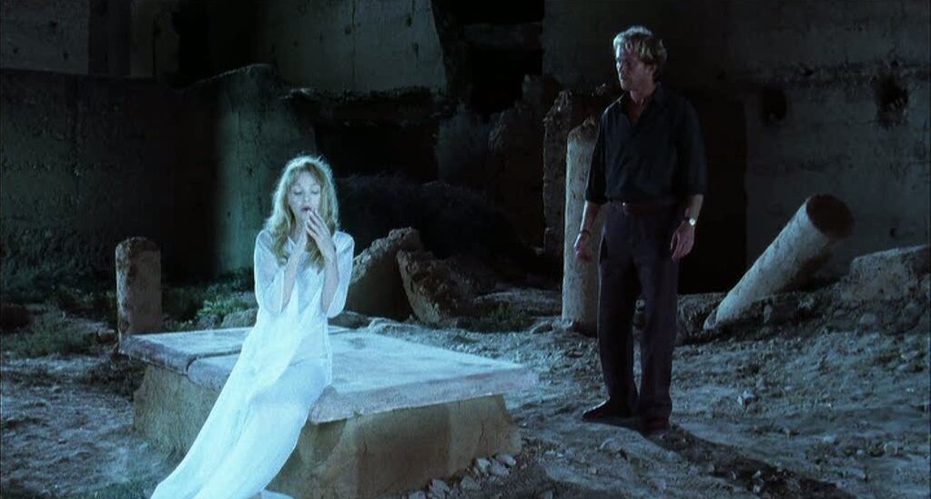 Кадр из фильма "Вам звонит Градива" (2006)