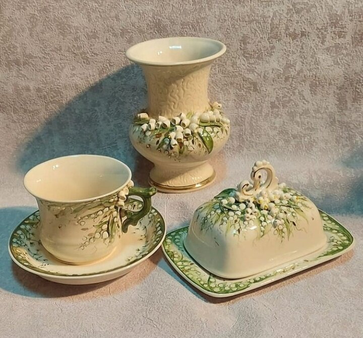 Какую посуду делают из глины с помощью гончарного круга. Гончарная школа волшебства в ростове-на-дону. Волшебство керамики. Волшебство керамики. Прорезная керамика лампы.