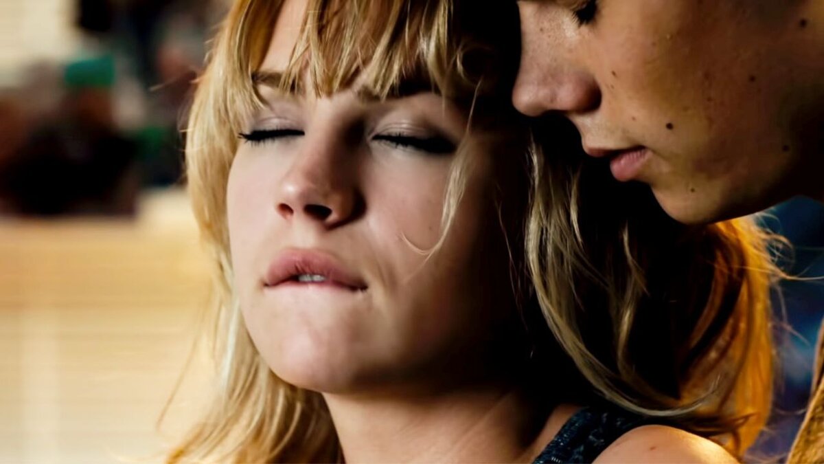 Кадр из фильма "В первый раз"