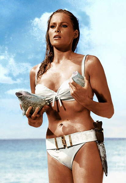    Урсула Андресс, фото: кадр из фильма