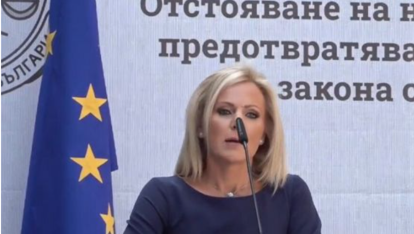 У водителя автобуса с мигрантами 50-страничная судимость