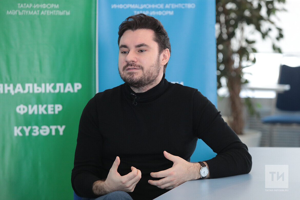 ​Эльмир Низамов: «Я работаю со многими театрами, коллективами, музыкантами. И обойти жанр балета я просто не смог». Фото: © Рамиль Гали / «Татар-информ»