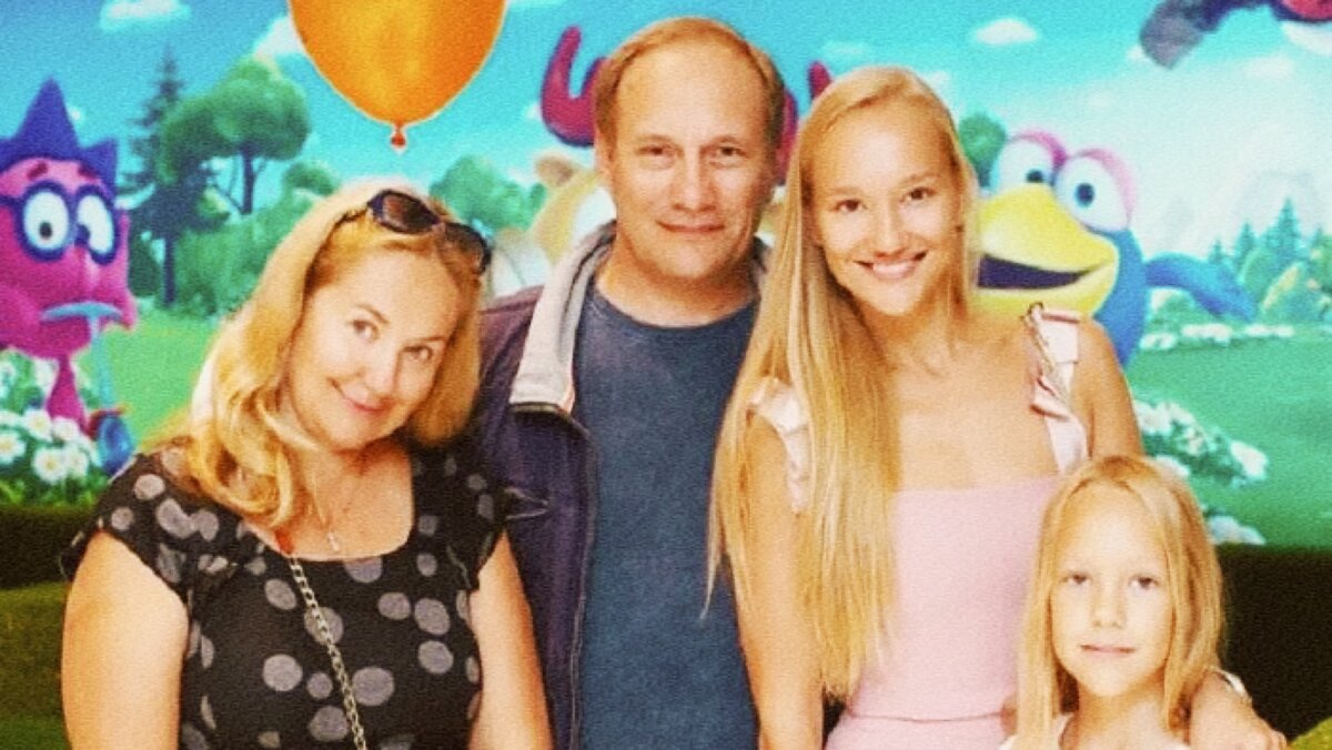 сидихин отец полины сидихиной. жена евгений сидихин жена. сидихин актер дети. дочь сидихина в бандитском петербурге. жена евгений сидихин жена.