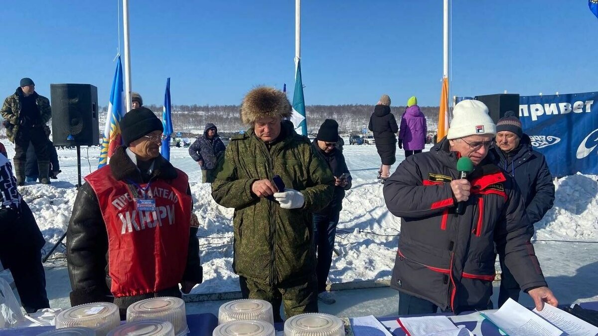     Основной конкурс фестиваля — рыболовный в самом разгаре.