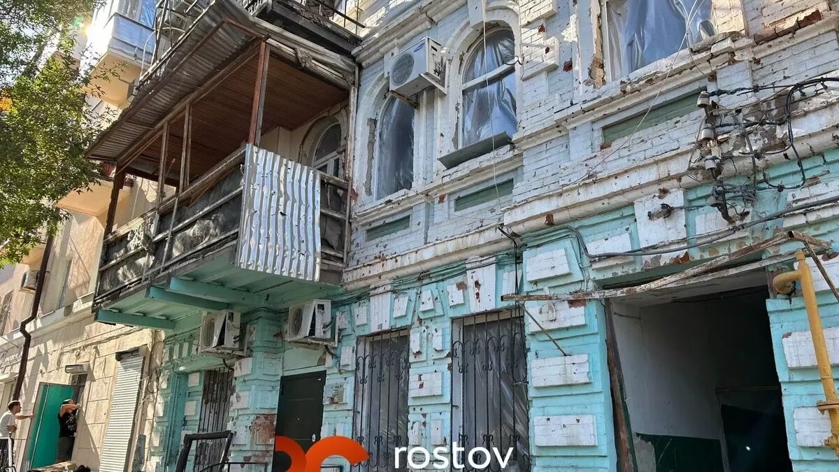     В Ростове-на-Дону перечислили деньги местным жителям, чье имущество пострадало из-за падения беспилотника, сообщили в правительстве региона.