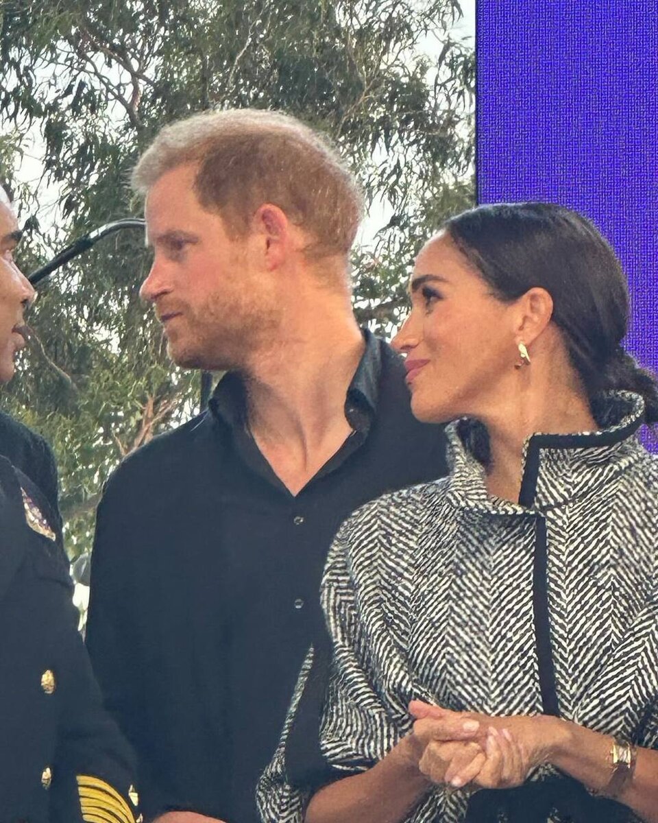 А куда делись те роскошные волосы?