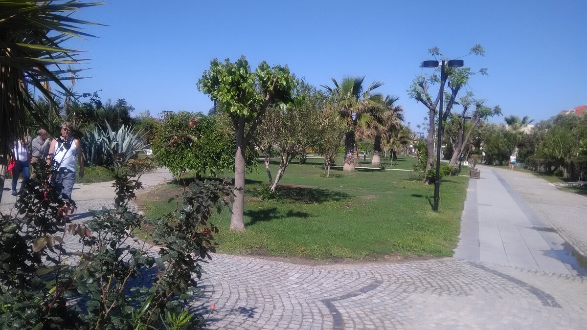 Сиде центр набережная. Променад в кумкей сиде. Променад сиде турция. Чолаклы (colakli), сиде (side). Сиде центр набережная.