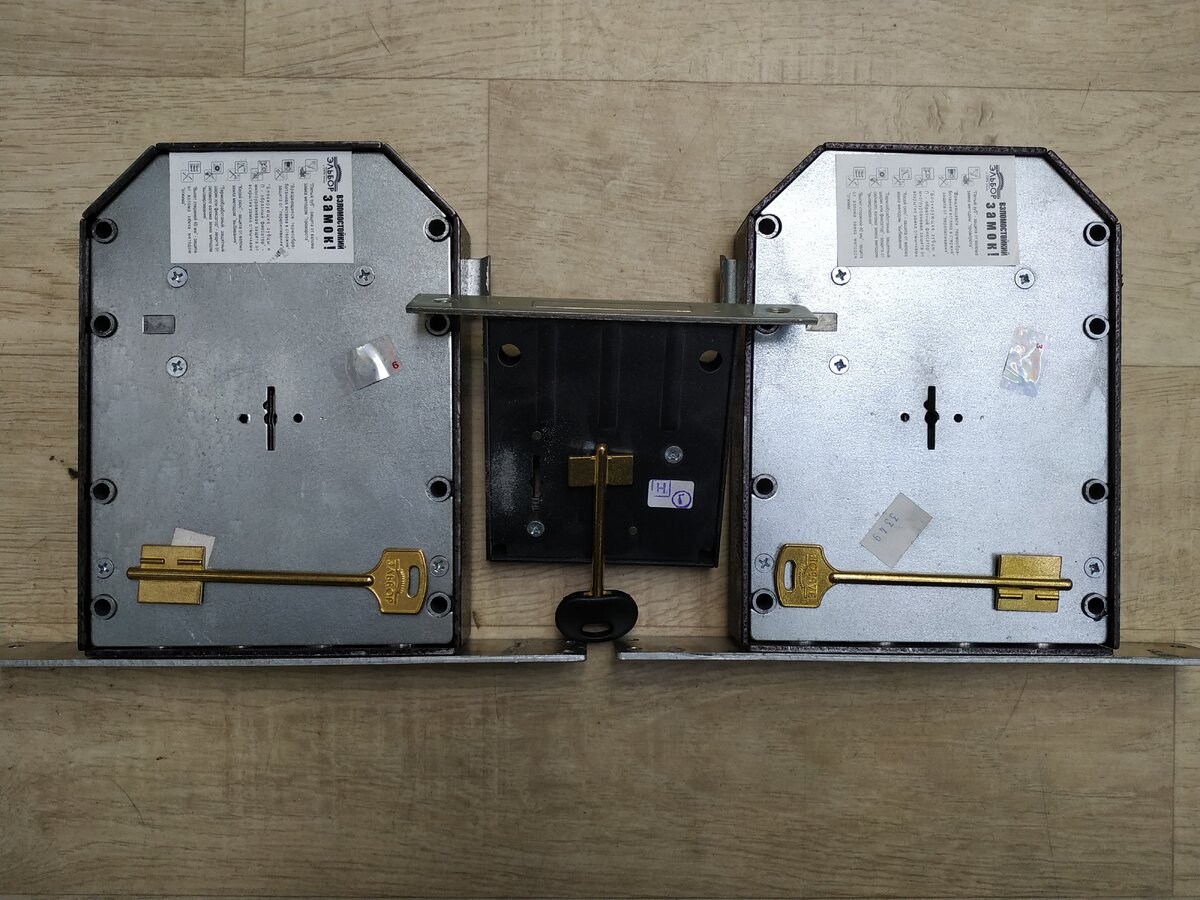 Замки и заготовки.