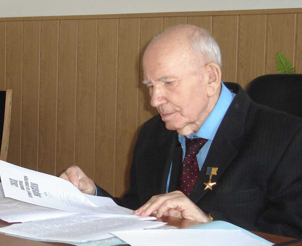 https://upload.wikimedia.org/wikipedia/commons/5/57/Tronko_P_T.jpg