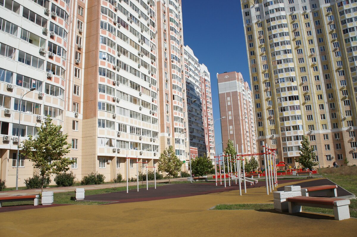 район левенцовка в ростове-на-дону. жилой комплекс суворовский ростов-на-дону. 140 военный городок мкр суворовский ростов. жк красный аксай ростов-на-дону. левенцовка 2023.