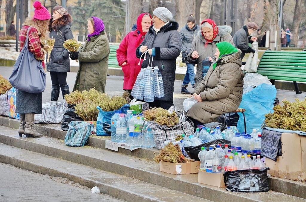 Бабки на базаре фото