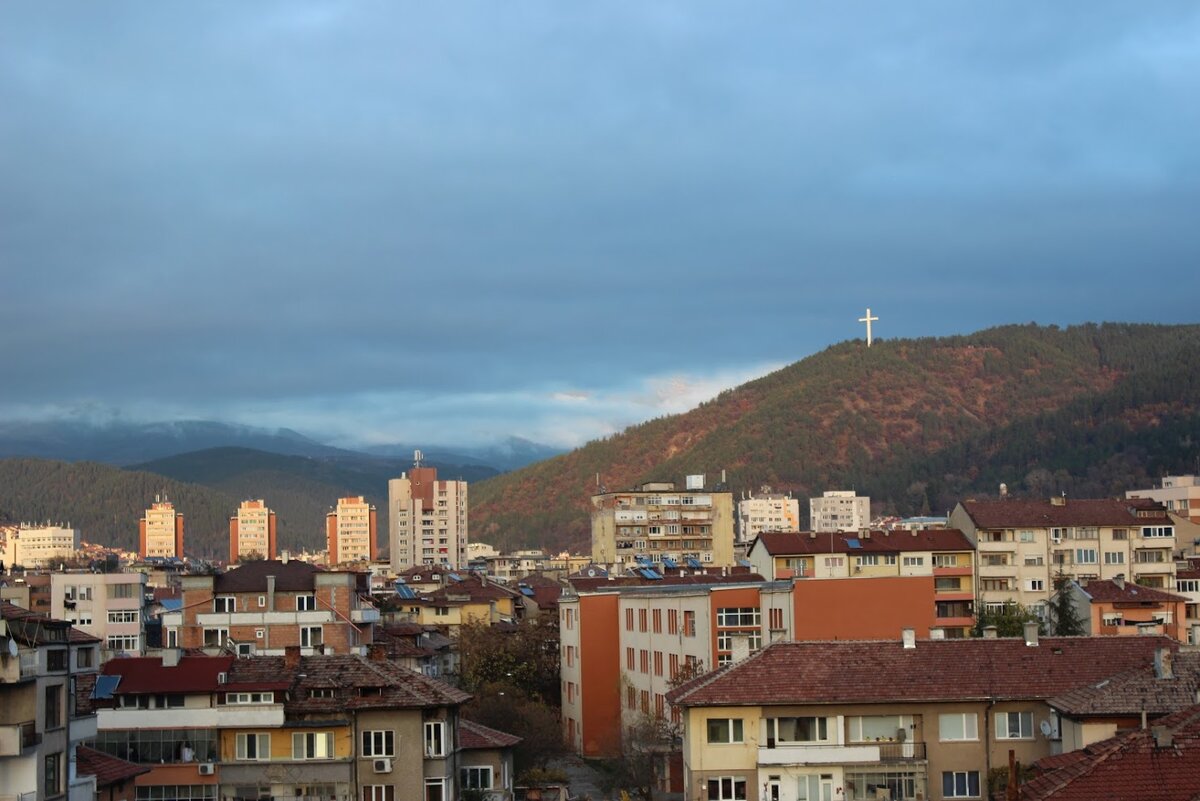 Благоевград, Болгария. Ноябрьский день. Фото из личного архива автора