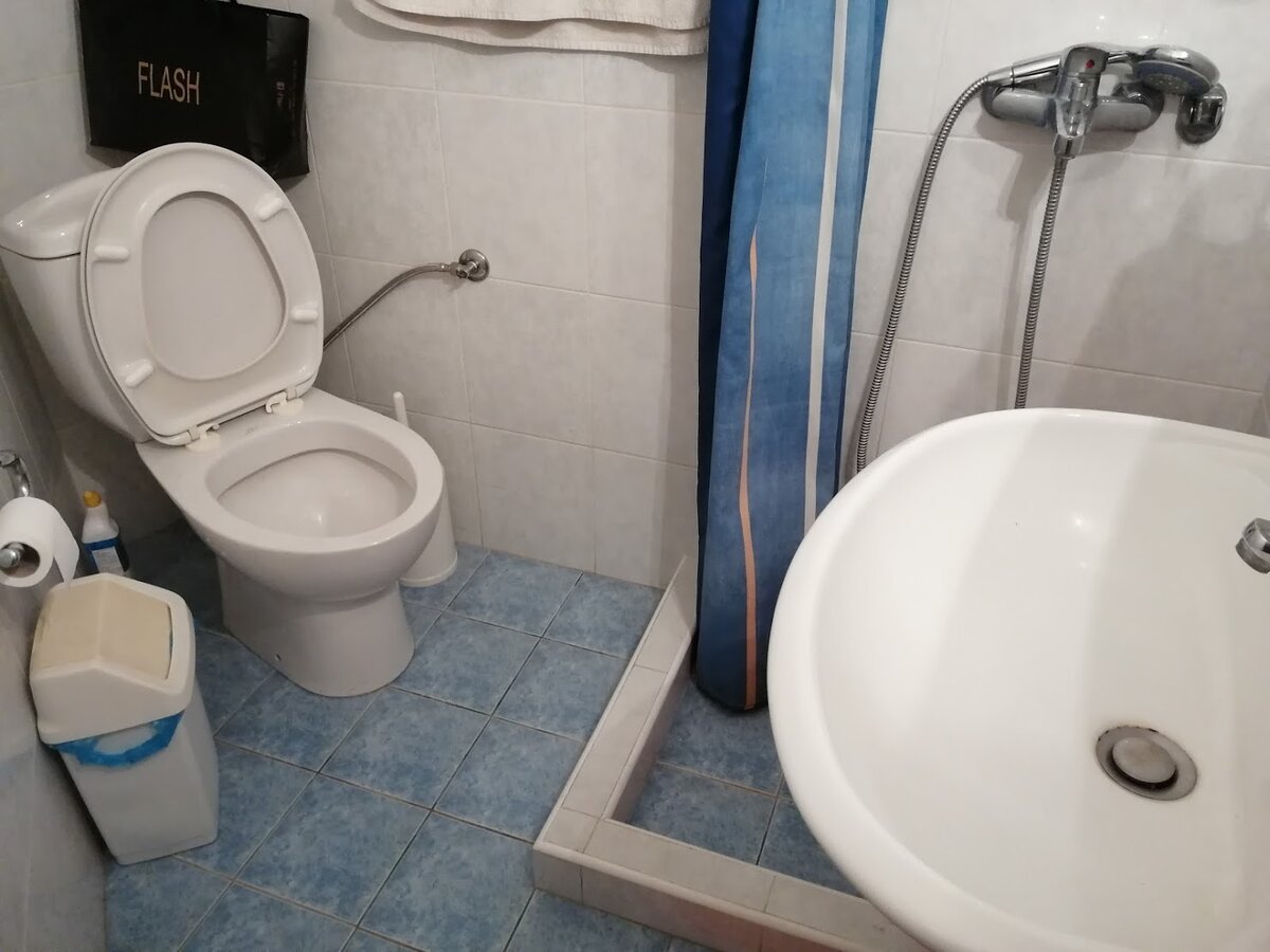 Туалет в магазине в Малии (Крит, Греция). Фото Света Давыдова