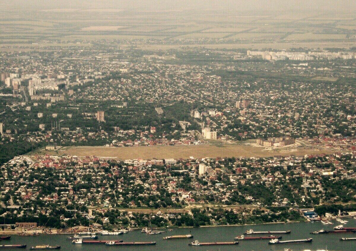 Вертолетное поле в 2011 году.