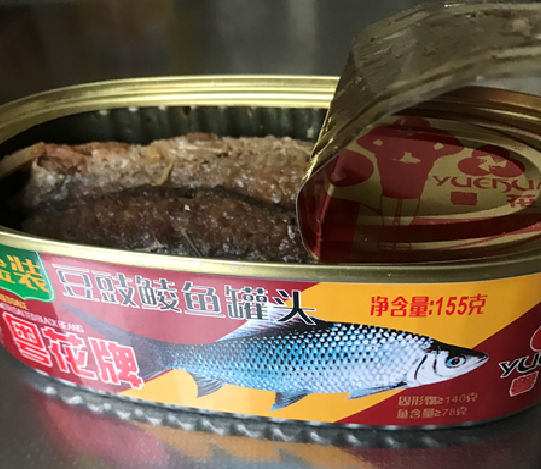 Пробую рыбные консервы в Китае: что не так?