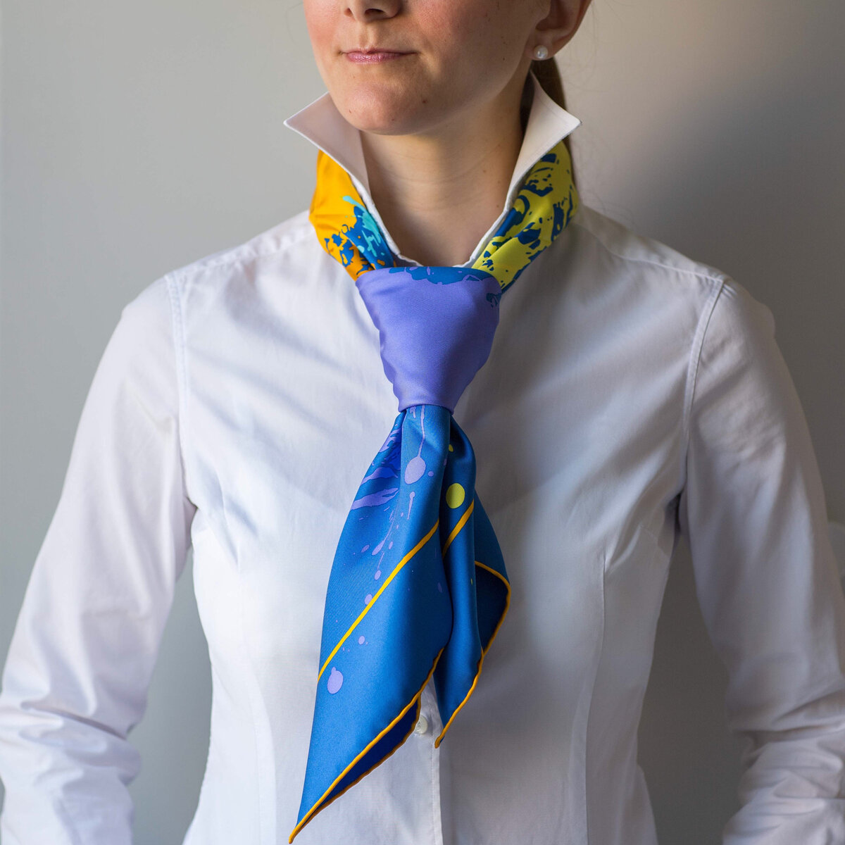 Женский или французский галстук: как завязать и как носить?
