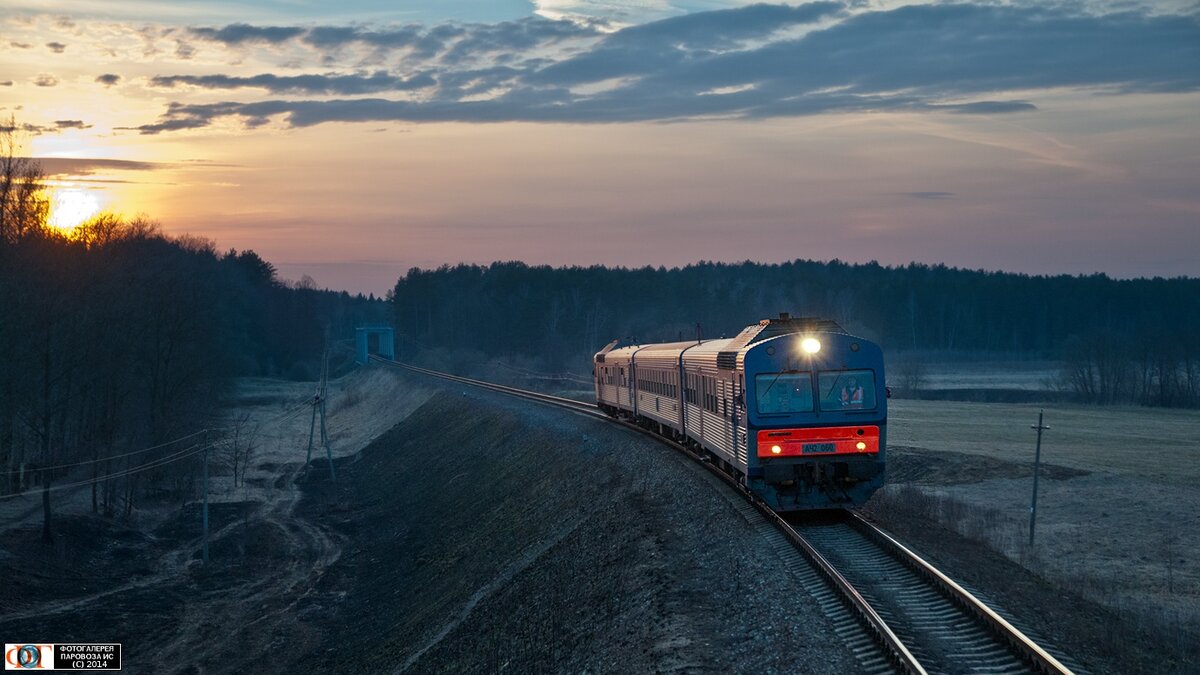 Поезд 088а смоленск санкт петербург. Дизельпоед Вязьма Калуга. Станция Полотняный завод Калужская область. Сызрано-Вяземская железная дорога.