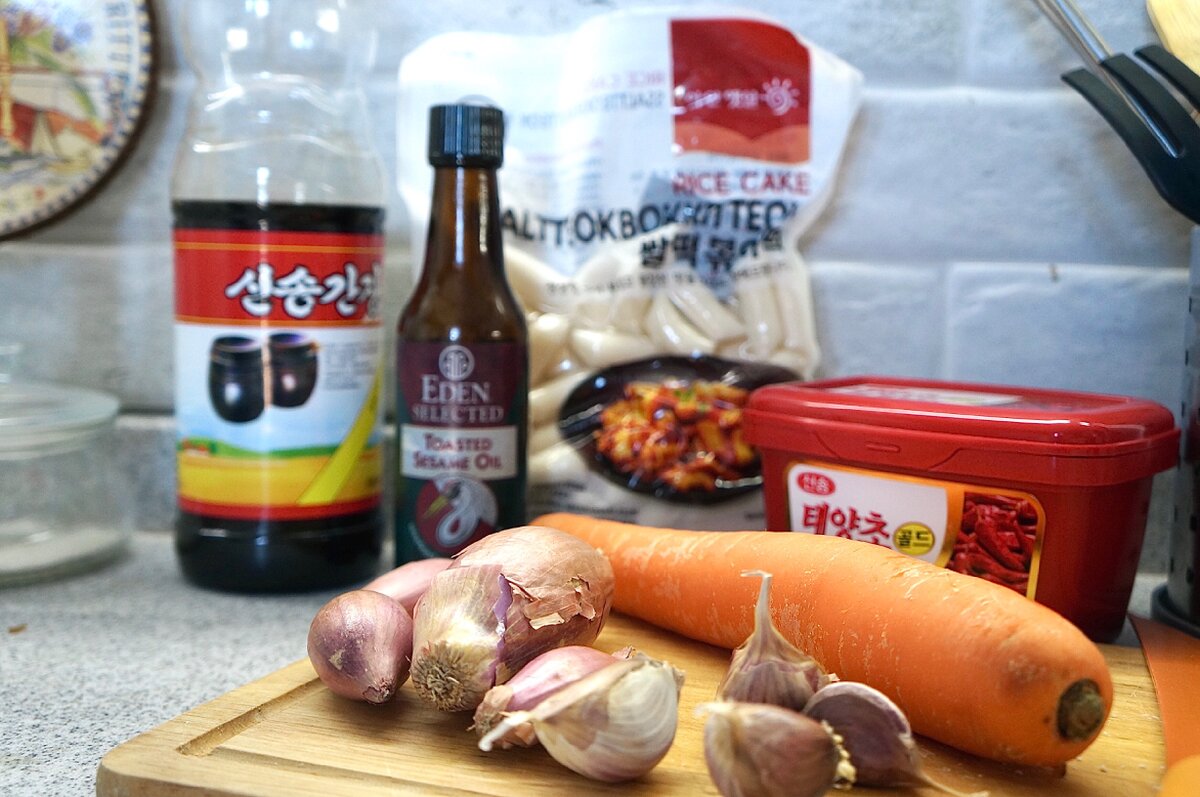 На фото острый кочудян, в последний момент заменила его на зелёный неострый самджан)