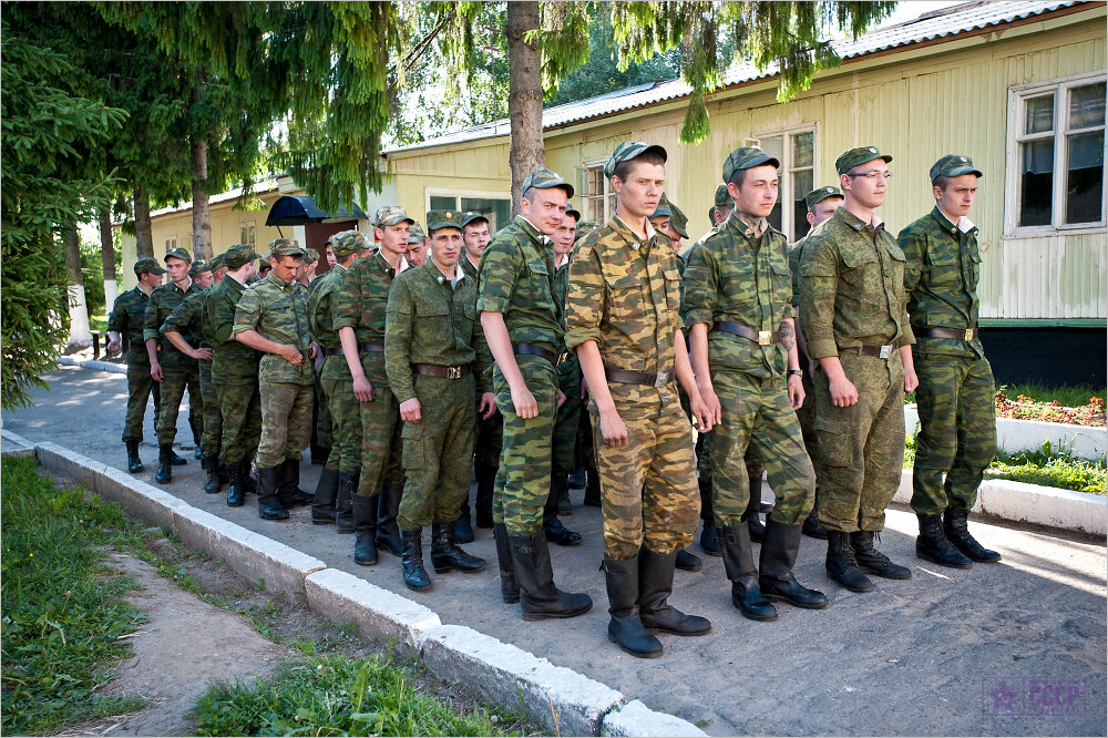 Обязательный призыв надо отменять!