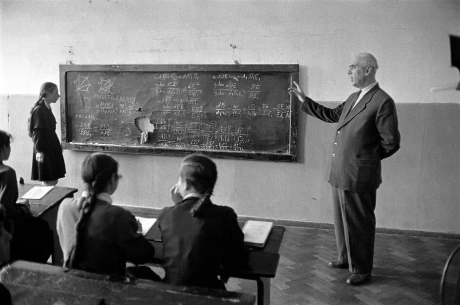 1958 г. Фото с сайта: https://www.livemaster.ru/topic/602389-moskva-1958-goda-v-fotografiyah