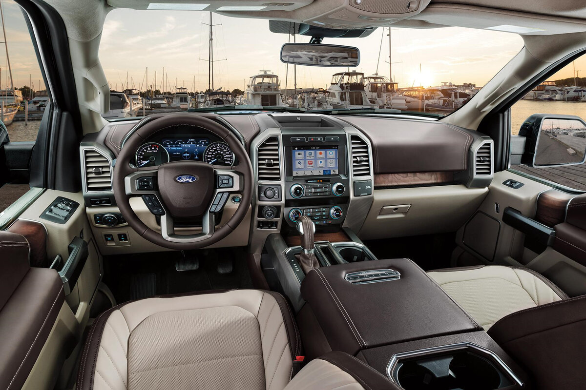 Салон Ford F-150 Raptor 2019 г.в.