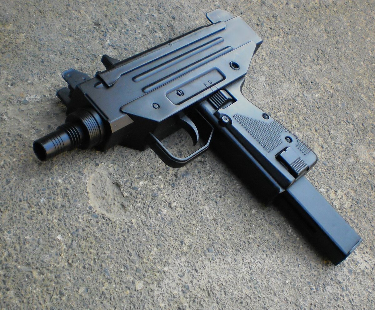 Автомат-пулемет Uzi
