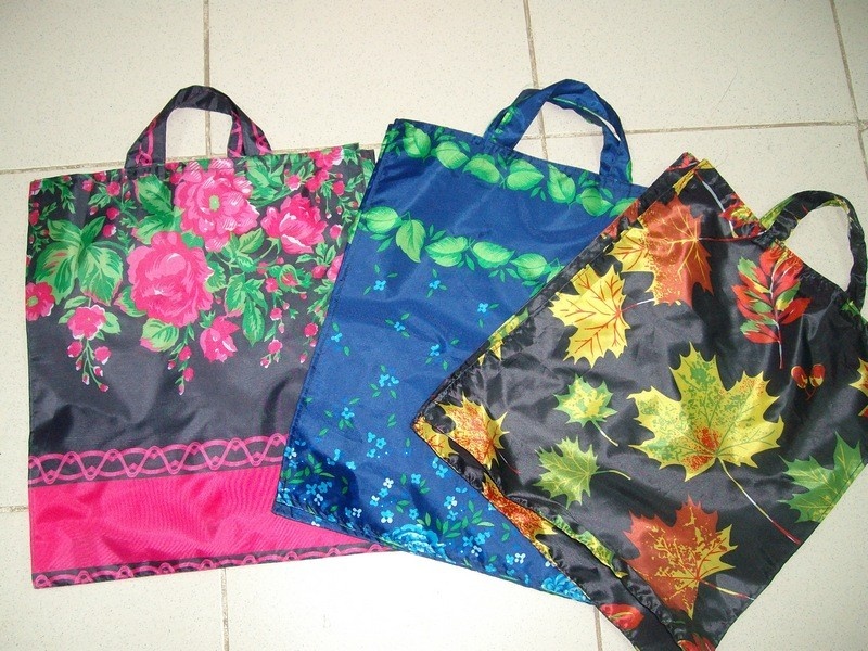 Примерно такие сумки. https://146128.selcdn.ru/vdvrus.ru/files/items/3a/1c/3a1c7c5249d139c316967b8d8c99a80f_1511391510.jpg