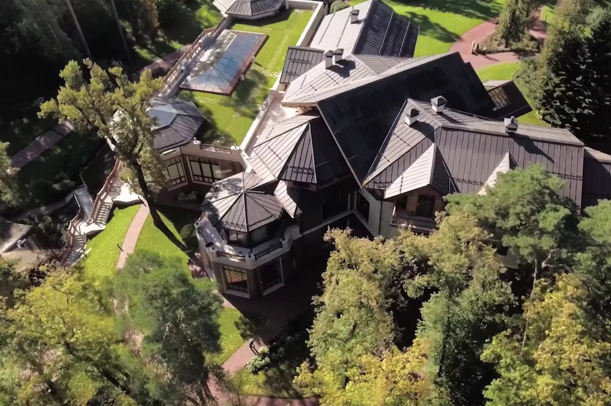 Это дача Медведева