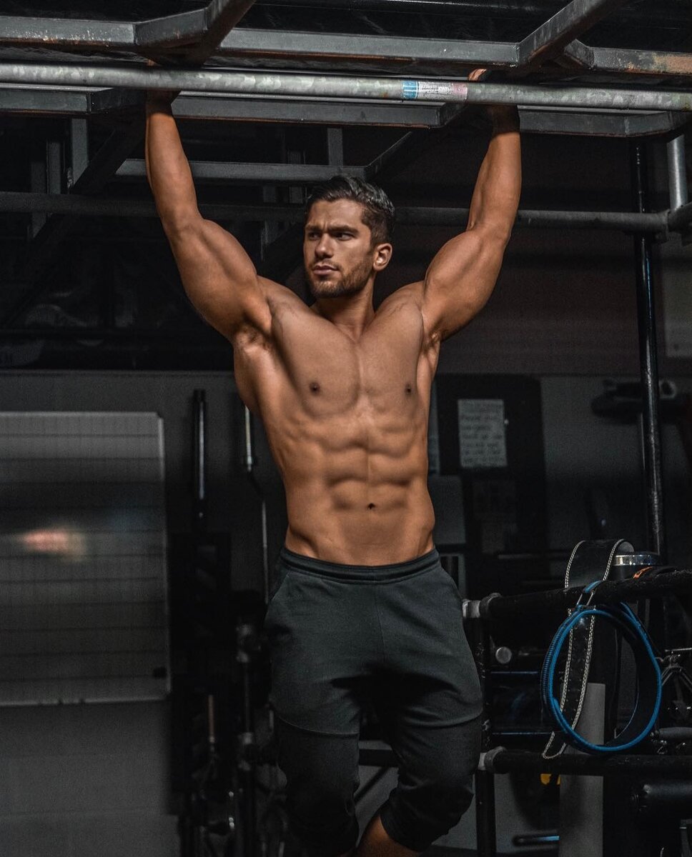 Как накачать бицепс