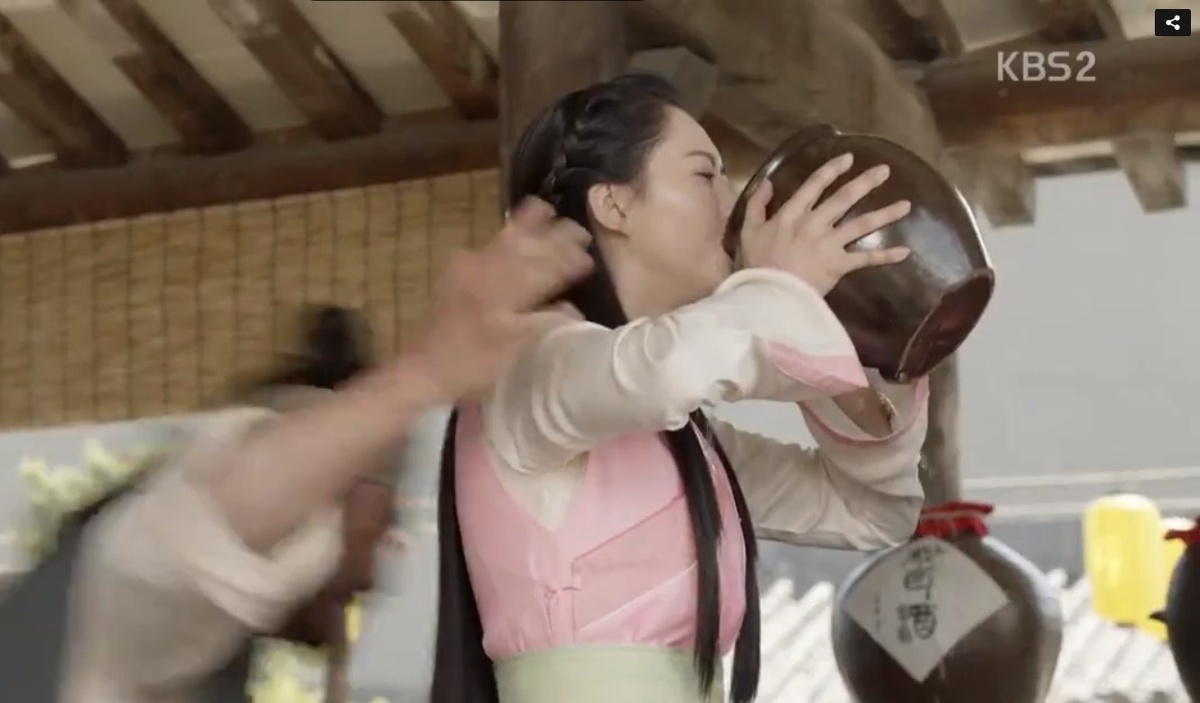 Скриншот из дорамы "Хваран"