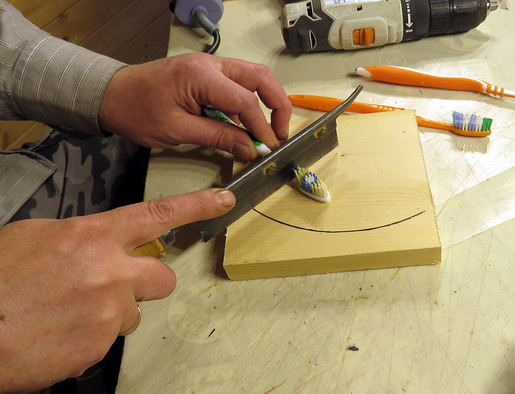 Отрезаем Колгейту готовку