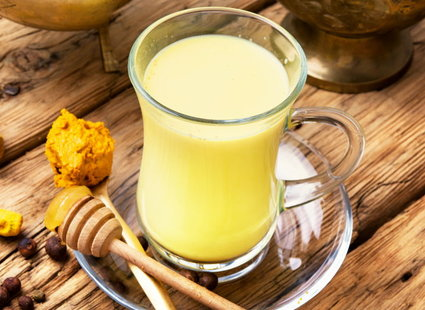 Золотое молоко: что это такое? Как оно влияет на здоровье?