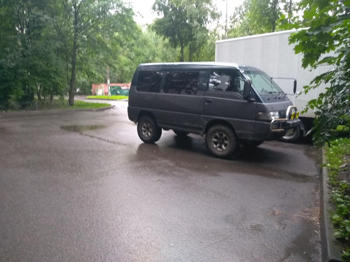 Паркуюсь я всё ещё неважно...