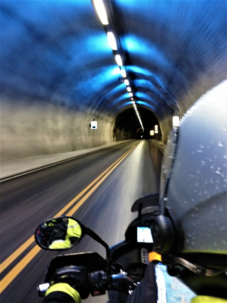 Вы только представьте, длина сооружения 24,51 км!