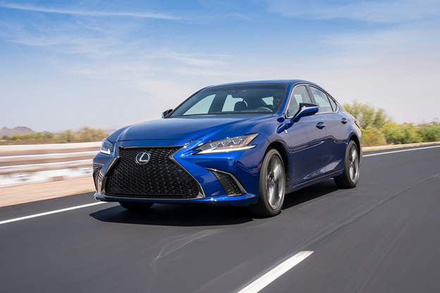Некоторые преимущества Lexus ES:
