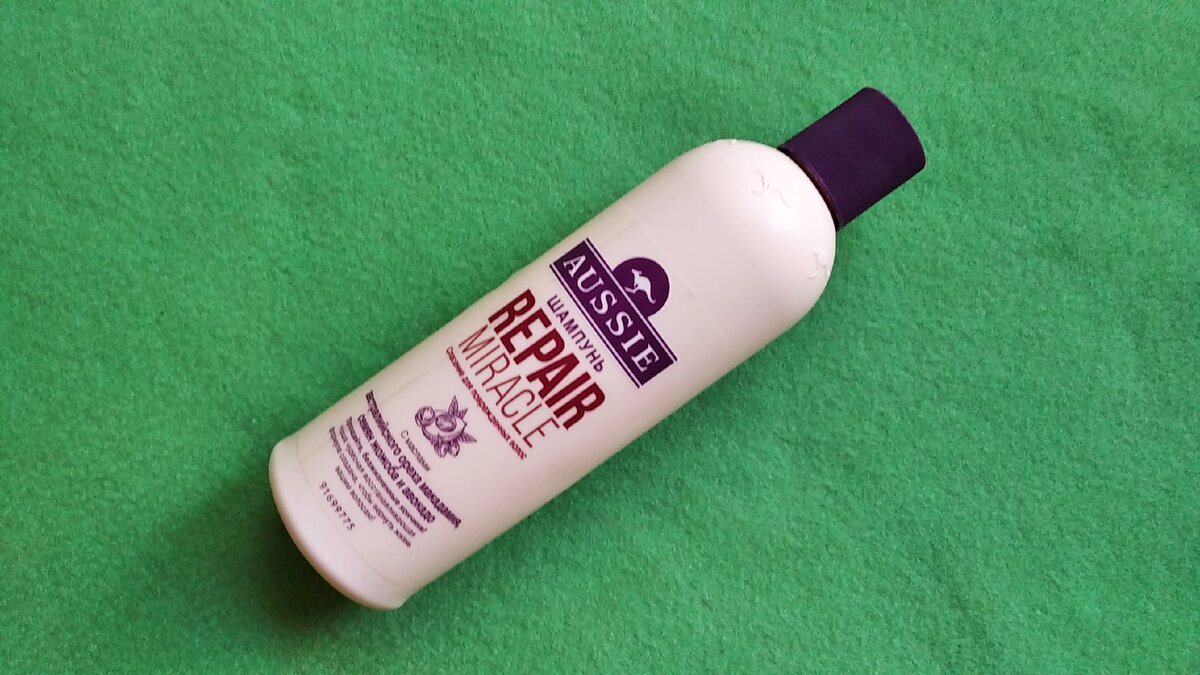 Шампунь Aussie Repair Miracle для спасения поврежденных волос