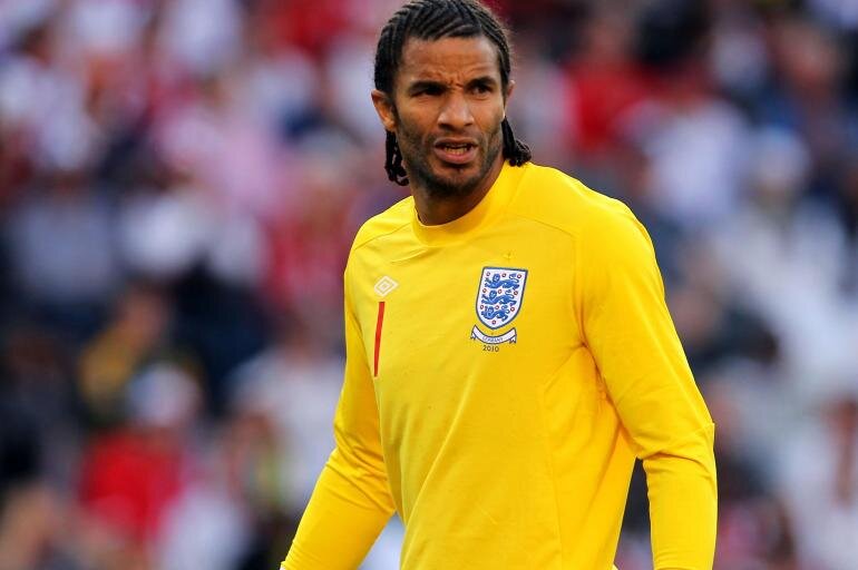 Дэвид Джеймс в составе сборной Англии.