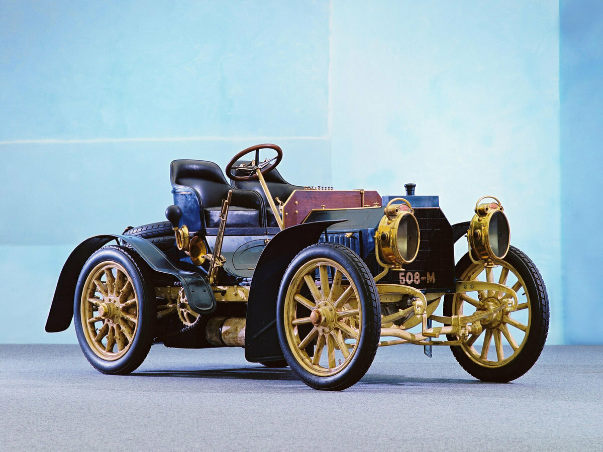 фото самой первой машины в мире