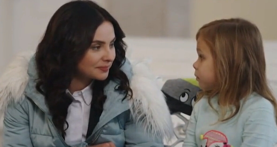 Кадр из кинофильма "Деда Мороза не бывает", 2019 г., режиссер Александр Тименко, сценарист Сергей Бойко (скриншот)