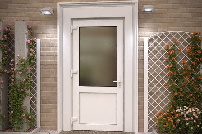 регулировка пластиковой двери