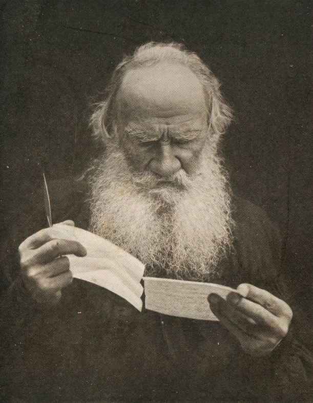 Источник: https://www.buro247.ru/culture/pop-culture/24-apr-2020-leo-tolstoy-distant-work-guru.html