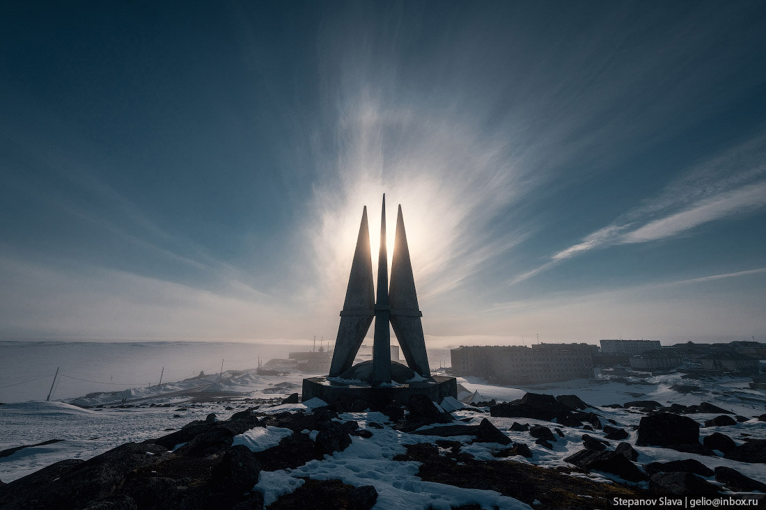 Поселок Диксон кладбище