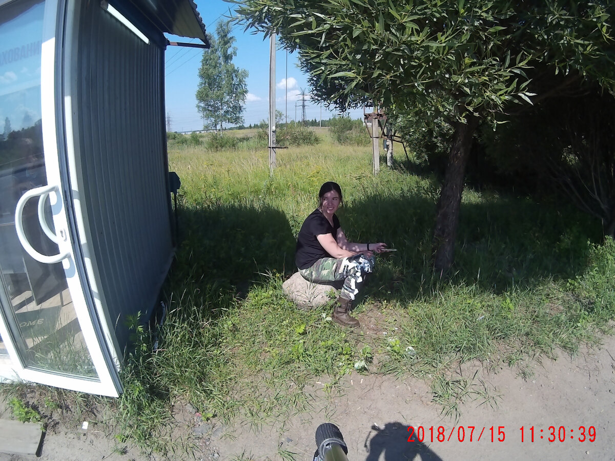 Здесь я еще не очень соображаю, что ближайшие две недели я буду за рулем мотоцикла