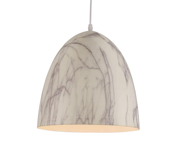 Подвесная люстра Lumion Shanti

«Каменные» люстры – настоящий хит в дизайне освещения. Теперь благородную фактуру камня можно увидеть не только на поверхностях пола и столешницы, но и в декоре современных люстр. Светильники с плафонами из алебастра, травертина, керамики, мрамора – первое, к чему стоит присмотреться, выбирая люстру в этом году. Такие люстры могут рифмоваться с другими предметами интерьера или даже с отделкой. А если пол в вашем доме обычный, а не из мрамора, светильники под камень точно визуально повысят стоимость вашего интерьера.
